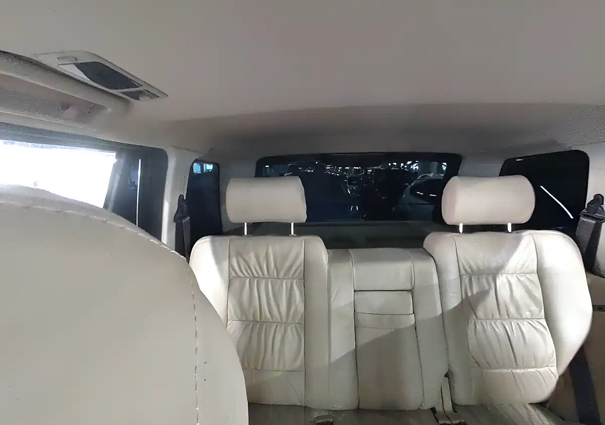 Used 2001 Land Rover Range Rover Vogue Epson Green Metallic - Interior and Exterior details 11