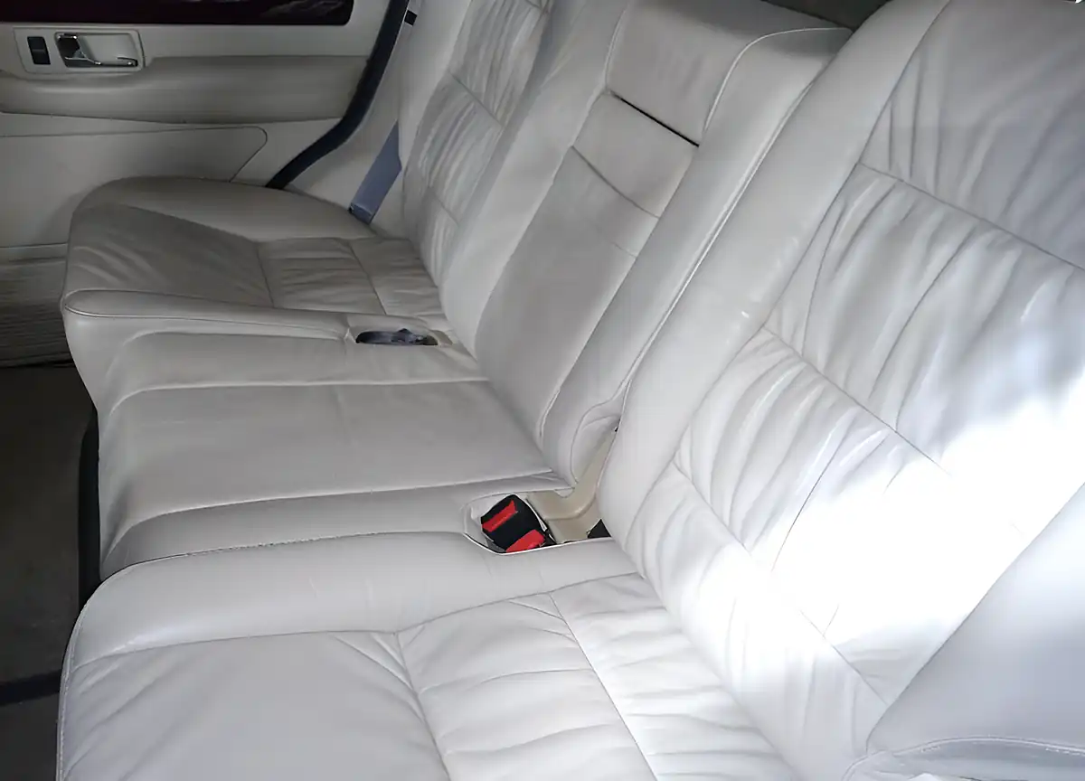 Used 2001 Land Rover Range Rover Vogue Epson Green Metallic - Interior and Exterior details 12