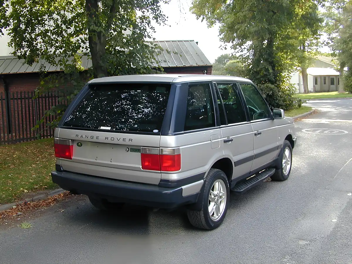 Used 2001 Land Rover Range Rover Vogue Silver - Interior and Exterior details 3