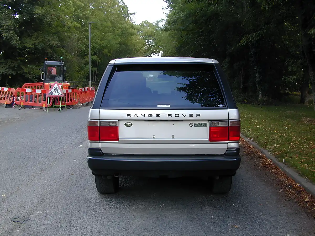 Used 2001 Land Rover Range Rover Vogue Silver - Interior and Exterior details 5