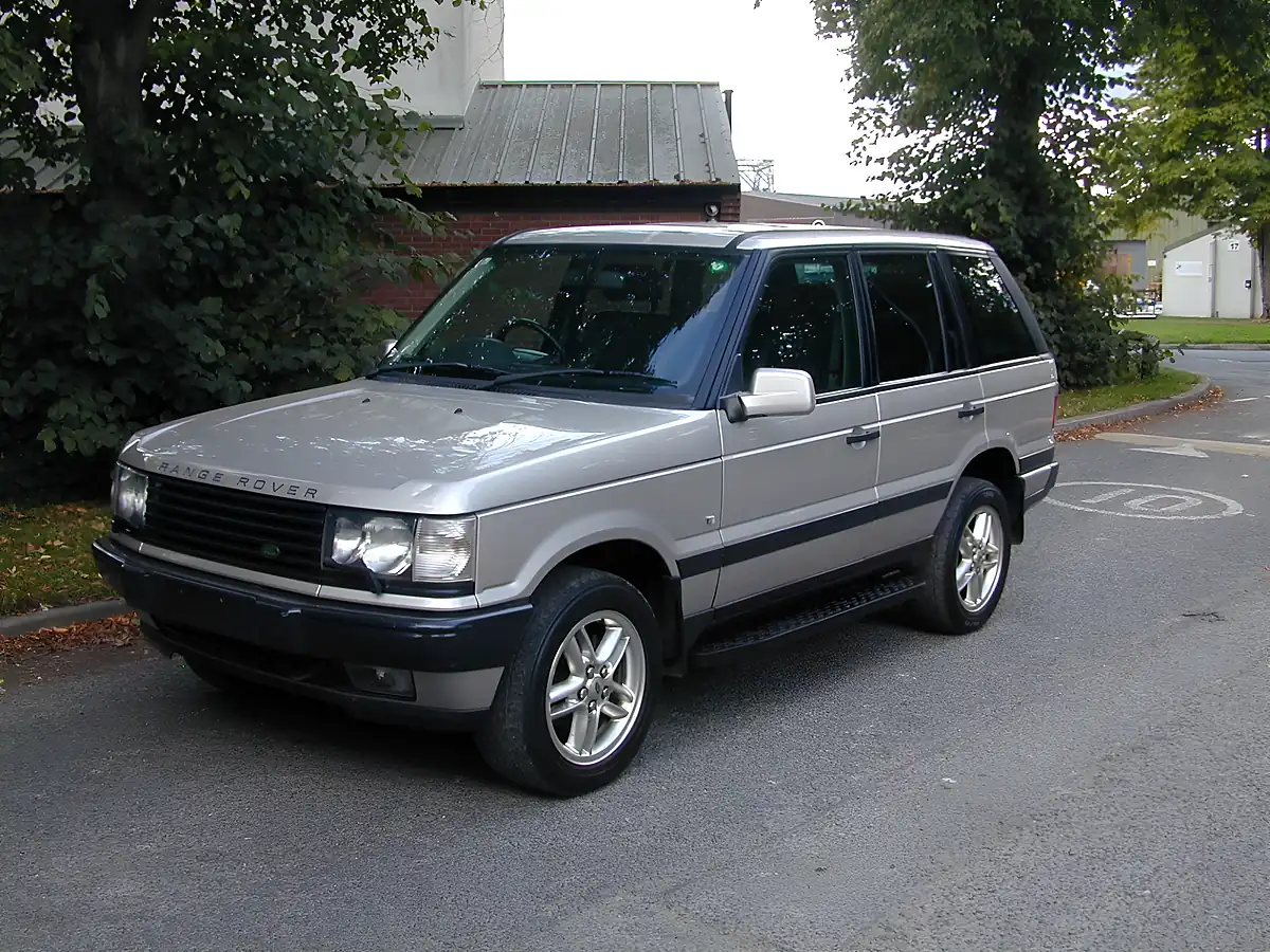 Used 2001 Land Rover Range Rover Vogue Silver - Interior and Exterior details 8