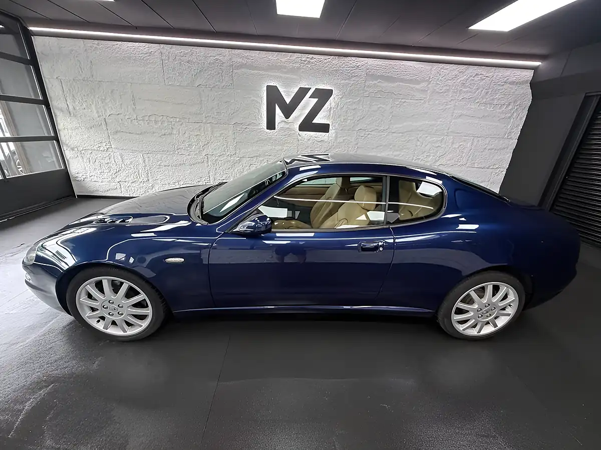 Used 2001 Maserati 3200 GT Coupe Blue - Interior and Exterior details 16