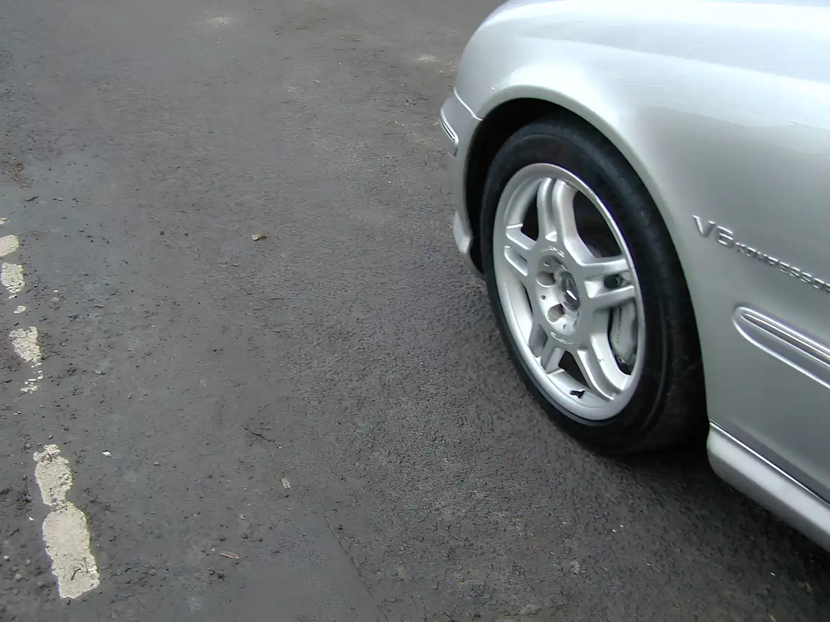 Used 2001 Mercedes-Benz C Class C32 AMG Estate Silver - Interior and Exterior details 13