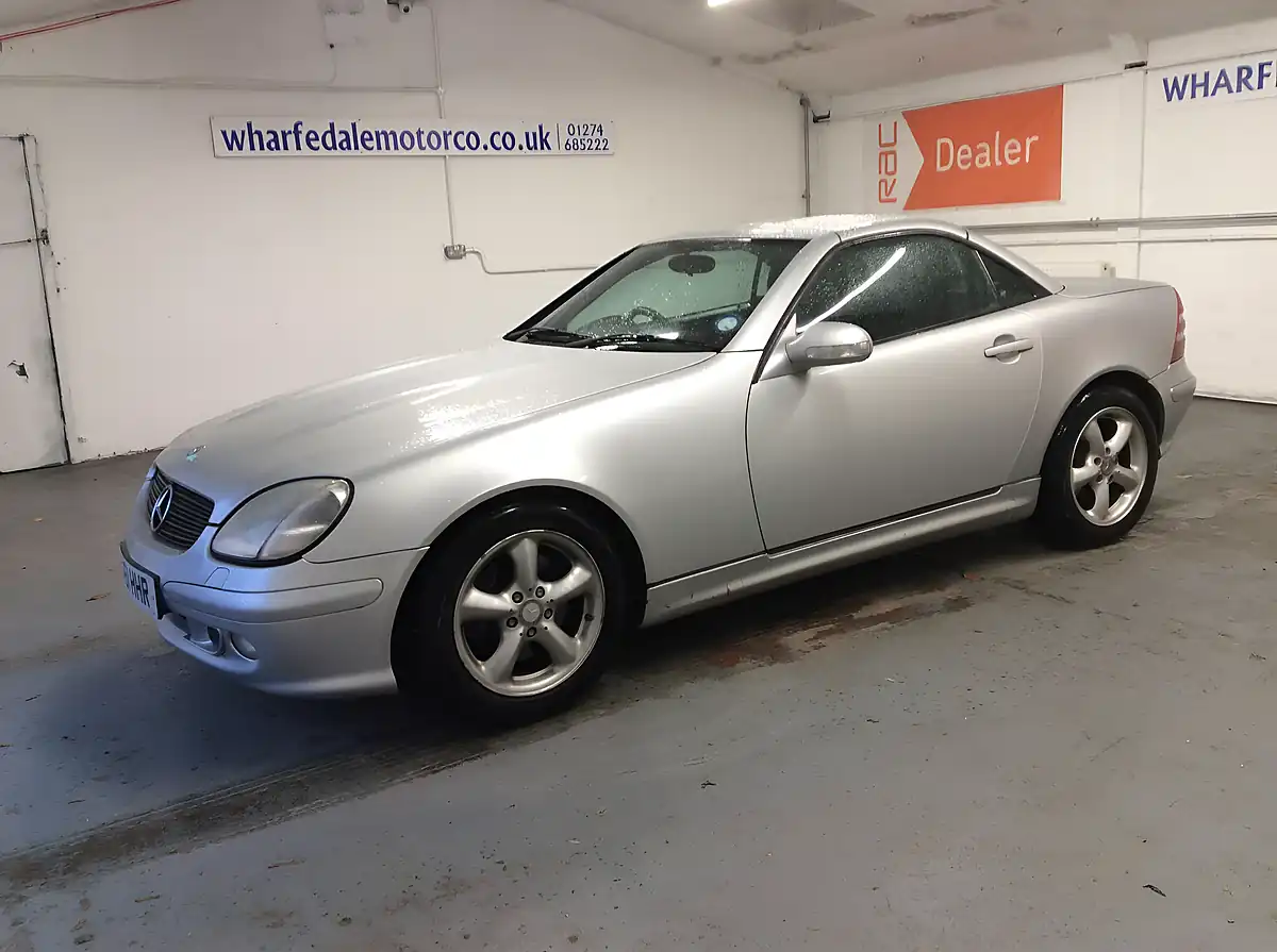Used 2001 Mercedes-Benz Slk Silver - Interior and Exterior details 11