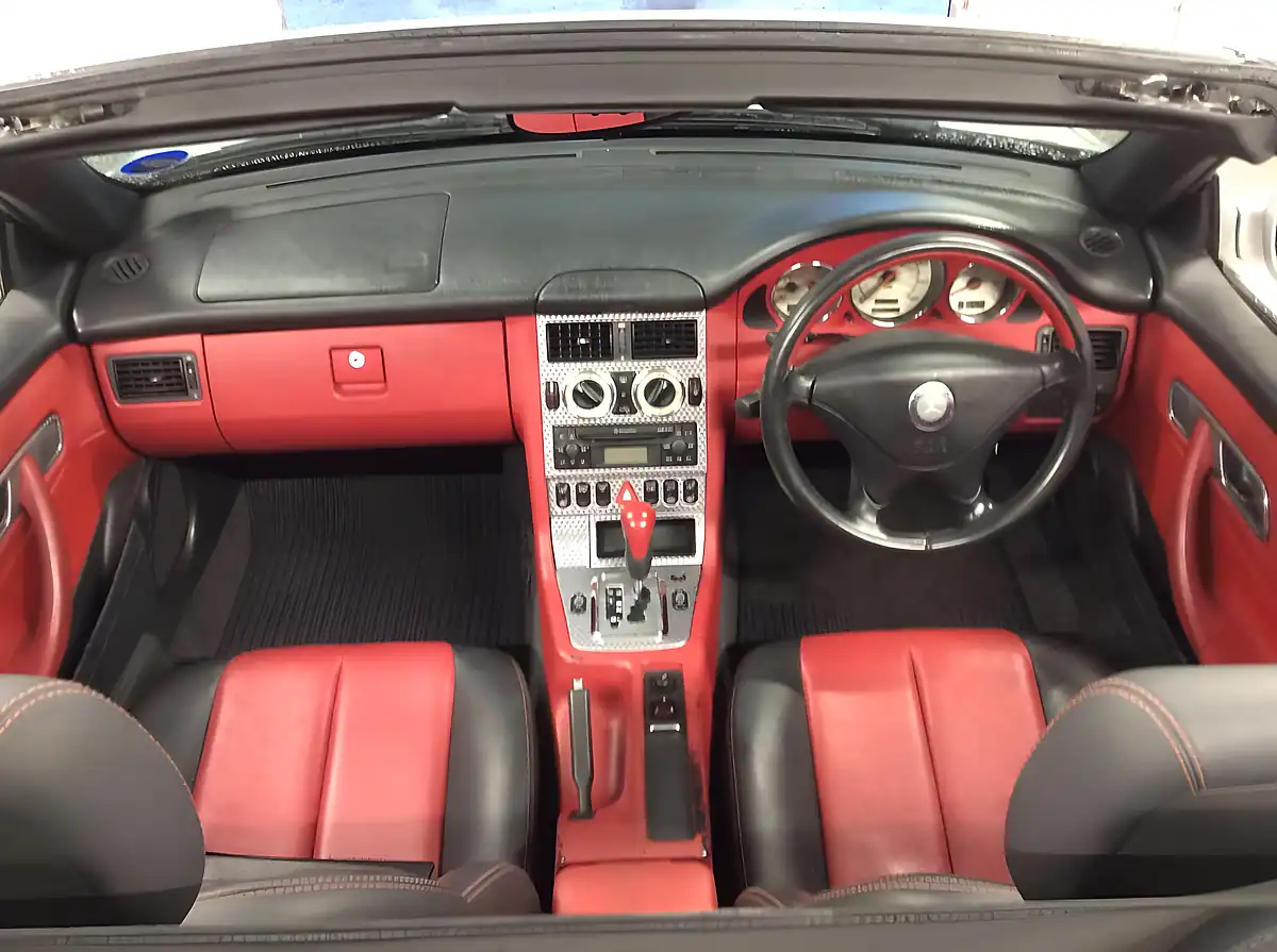 Used 2001 Mercedes-Benz Slk Silver - Interior and Exterior details 16