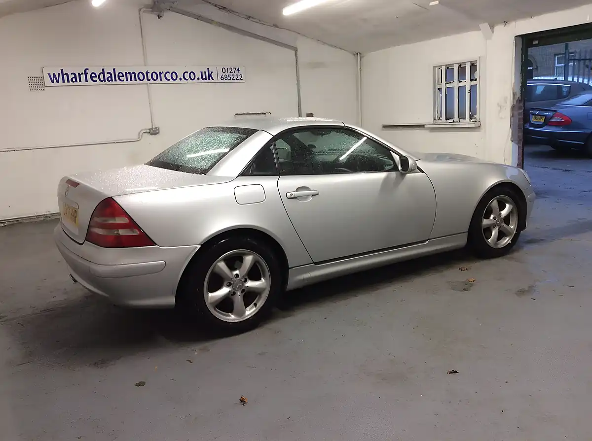 Used 2001 Mercedes-Benz Slk Silver - Interior and Exterior details 4