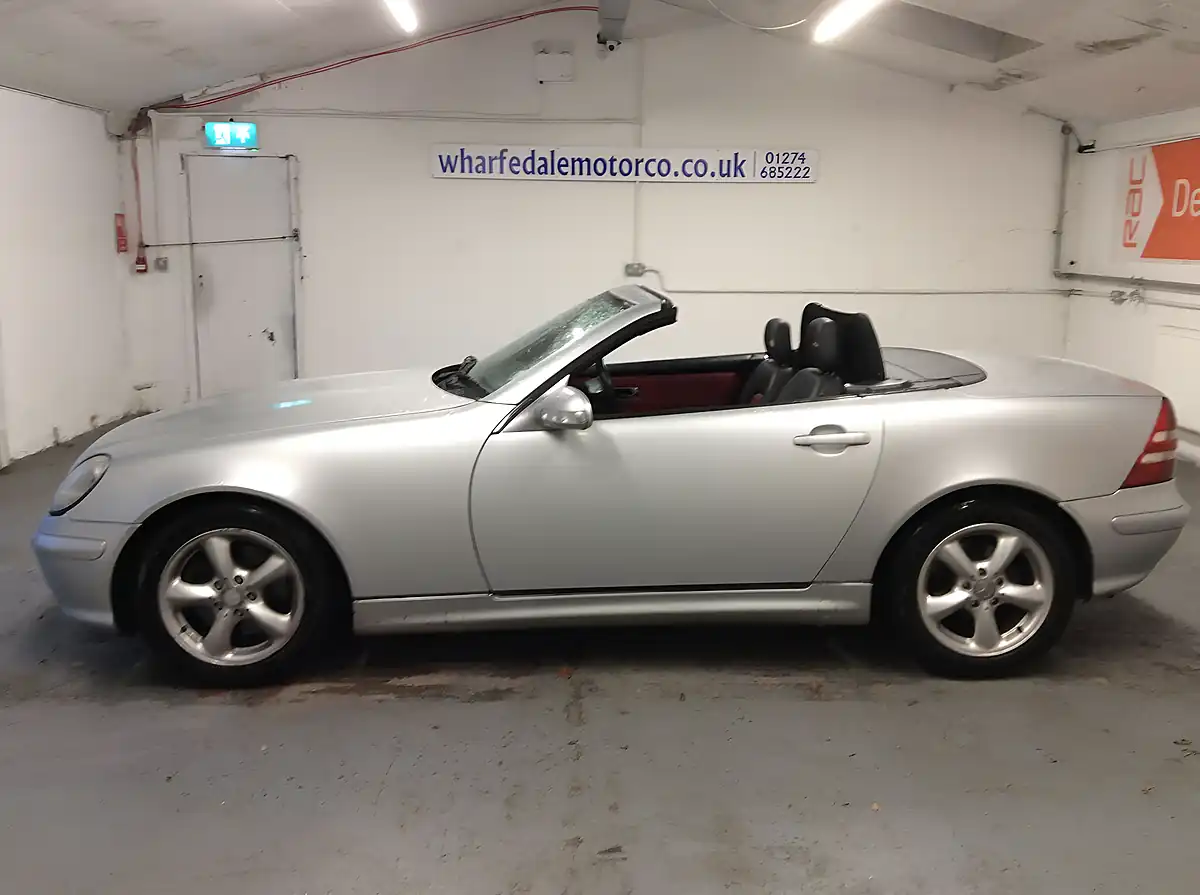 Used 2001 Mercedes-Benz Slk Silver - Interior and Exterior details 8
