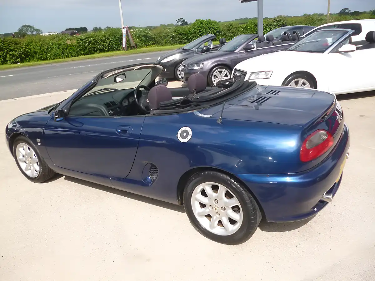 Used 2001 MG Mgf Sports - Interior and Exterior details 12