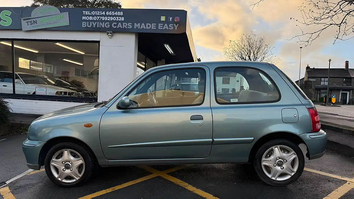 Used 2001 Nissan Micra Activ Grey - Interior and Exterior details 13