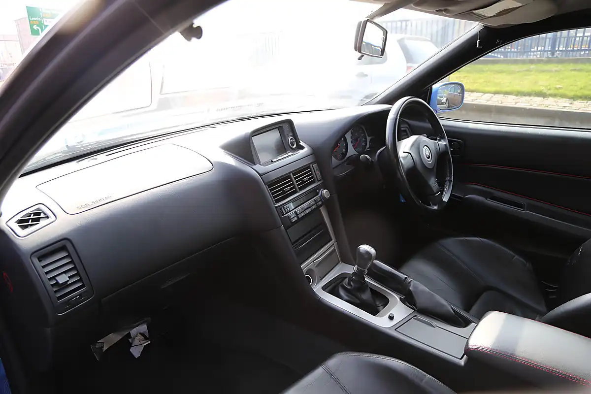 Used 2001 Nissan Skyline GT-R Blue - Interior and Exterior details 16