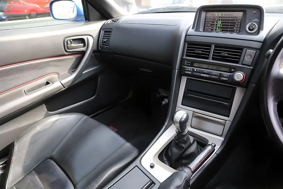 Used 2001 Nissan Skyline GT-R Blue - Interior and Exterior details 17