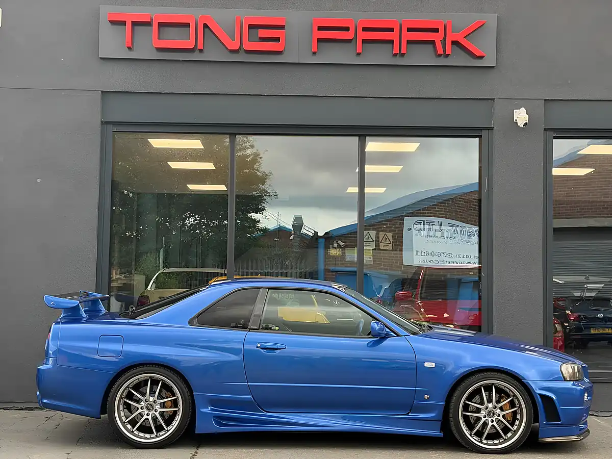 Used 2001 Nissan Skyline GT-R R34 Blue - Interior and Exterior details 13