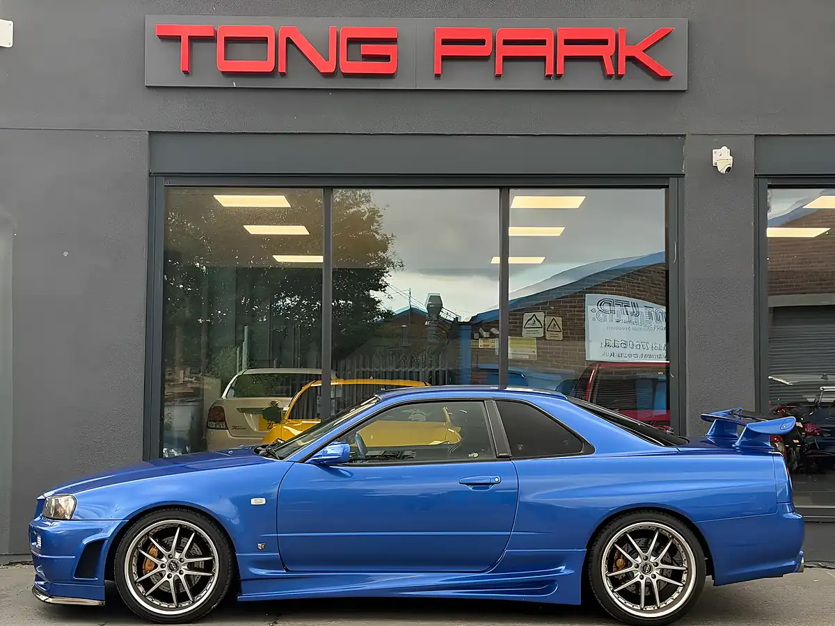Used 2001 Nissan Skyline GT-R R34 Blue - Interior and Exterior details 16