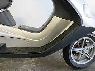 Used 2001 Piaggio Xevo 125 Gtx Silver - Interior and Exterior details 13