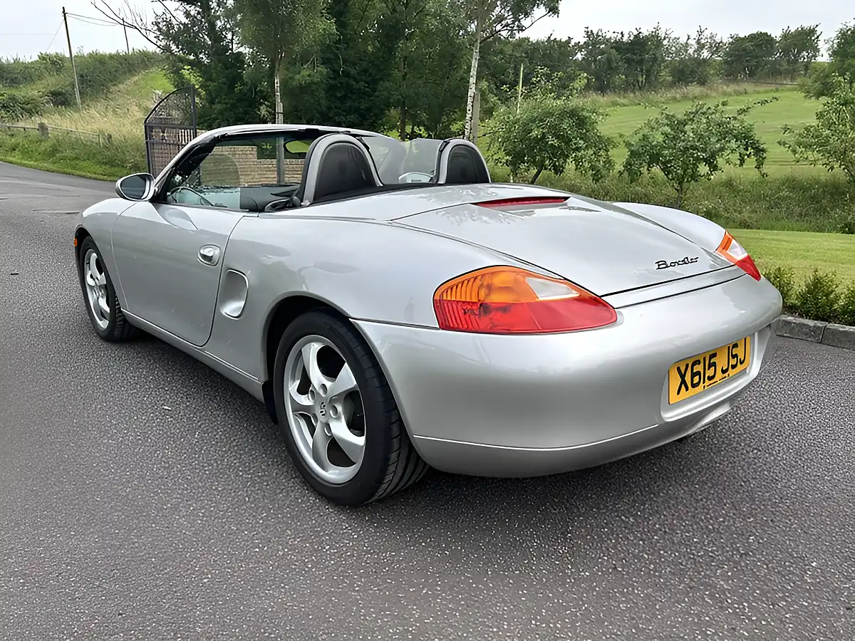 Used 2001 Porsche Boxster Convertible Arctic Silver Metallic - Interior and Exterior details 17