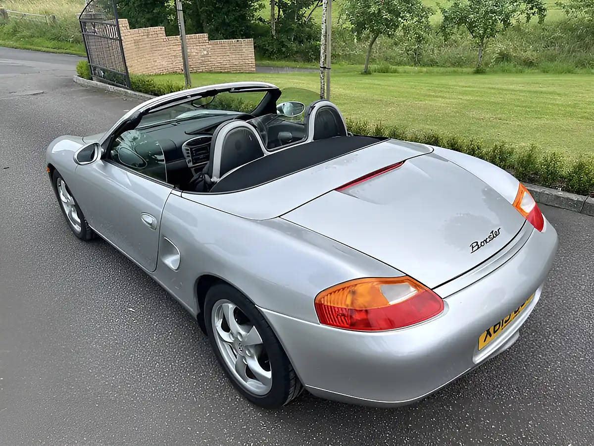 Used 2001 Porsche Boxster Convertible Arctic Silver Metallic - Interior and Exterior details 19