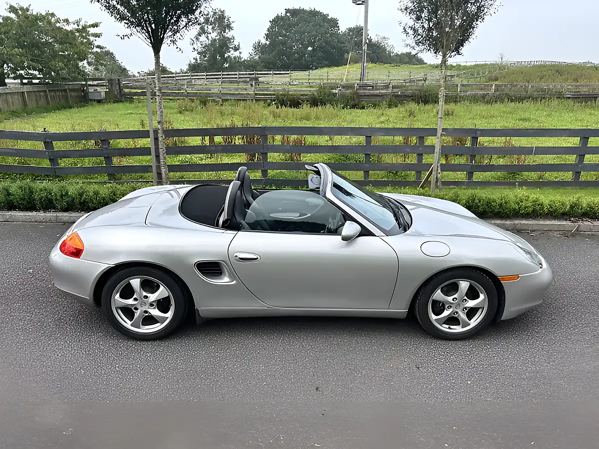 Used 2001 Porsche Boxster Convertible Arctic Silver Metallic - Interior and Exterior details 3