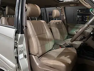 Used 2001 Toyota Land Cruiser Vx Silver - Interior and Exterior details 14