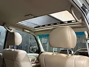 Used 2001 Toyota Land Cruiser Vx Silver - Interior and Exterior details 15