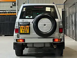 Used 2001 Toyota Land Cruiser Vx Silver - Interior and Exterior details 8