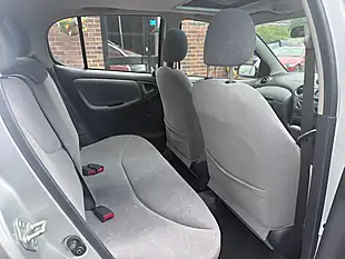 Used 2001 Toyota Yaris Cdx Silver - Interior and Exterior details 17