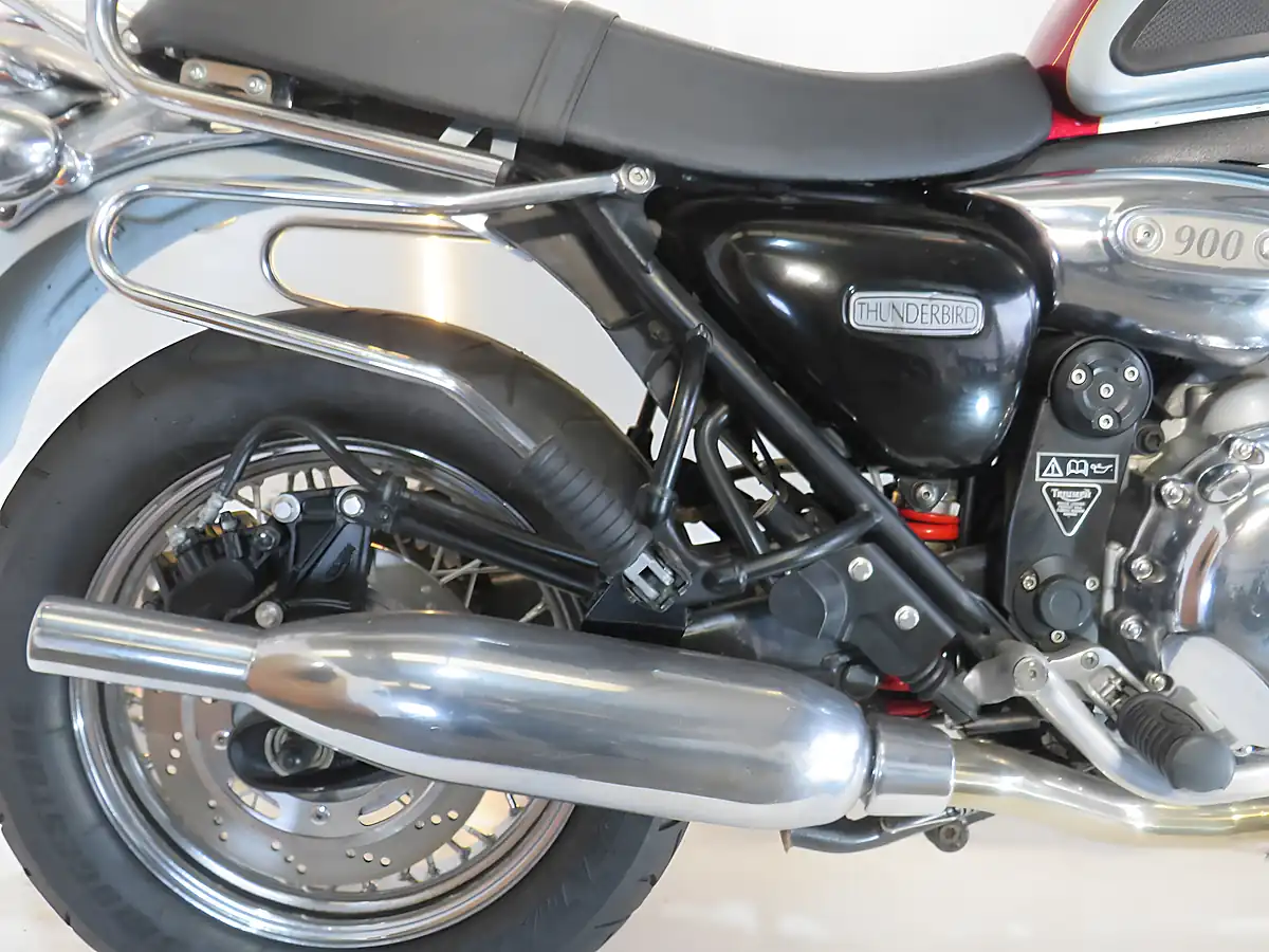 Used 2001 Triumph Thunderbird 900 Red & Silver - Interior and Exterior details 6