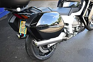 Used 2001 Yamaha FJR1300 Black - Interior and Exterior details 16