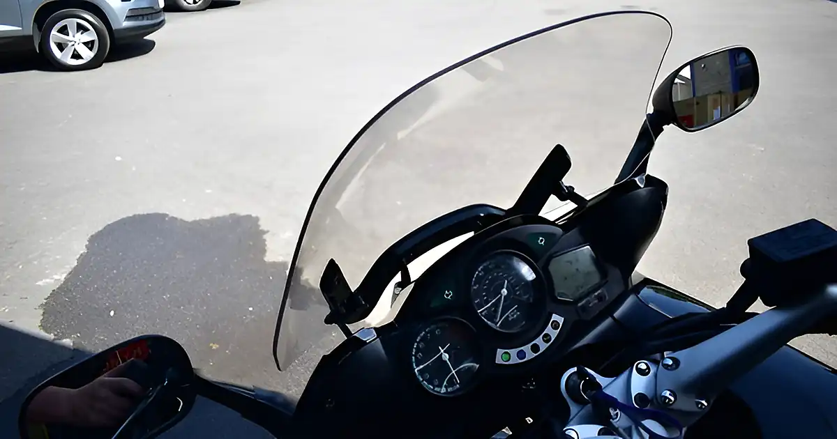 Used 2001 Yamaha FJR1300 Black - Interior and Exterior details 19