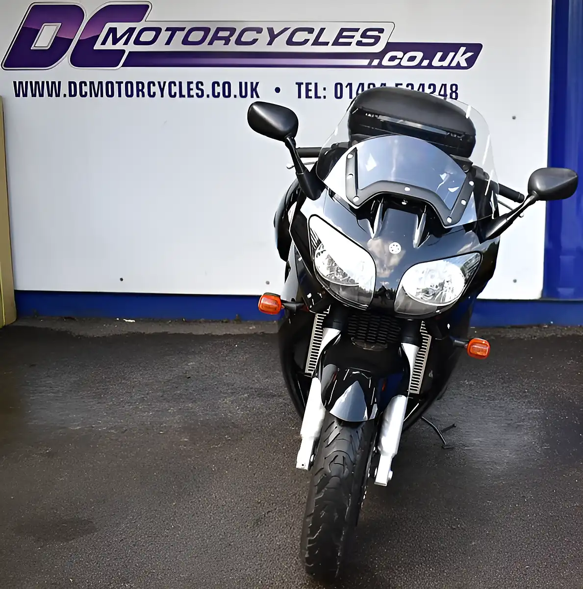 Used 2001 Yamaha FJR1300 Black - Interior and Exterior details 3