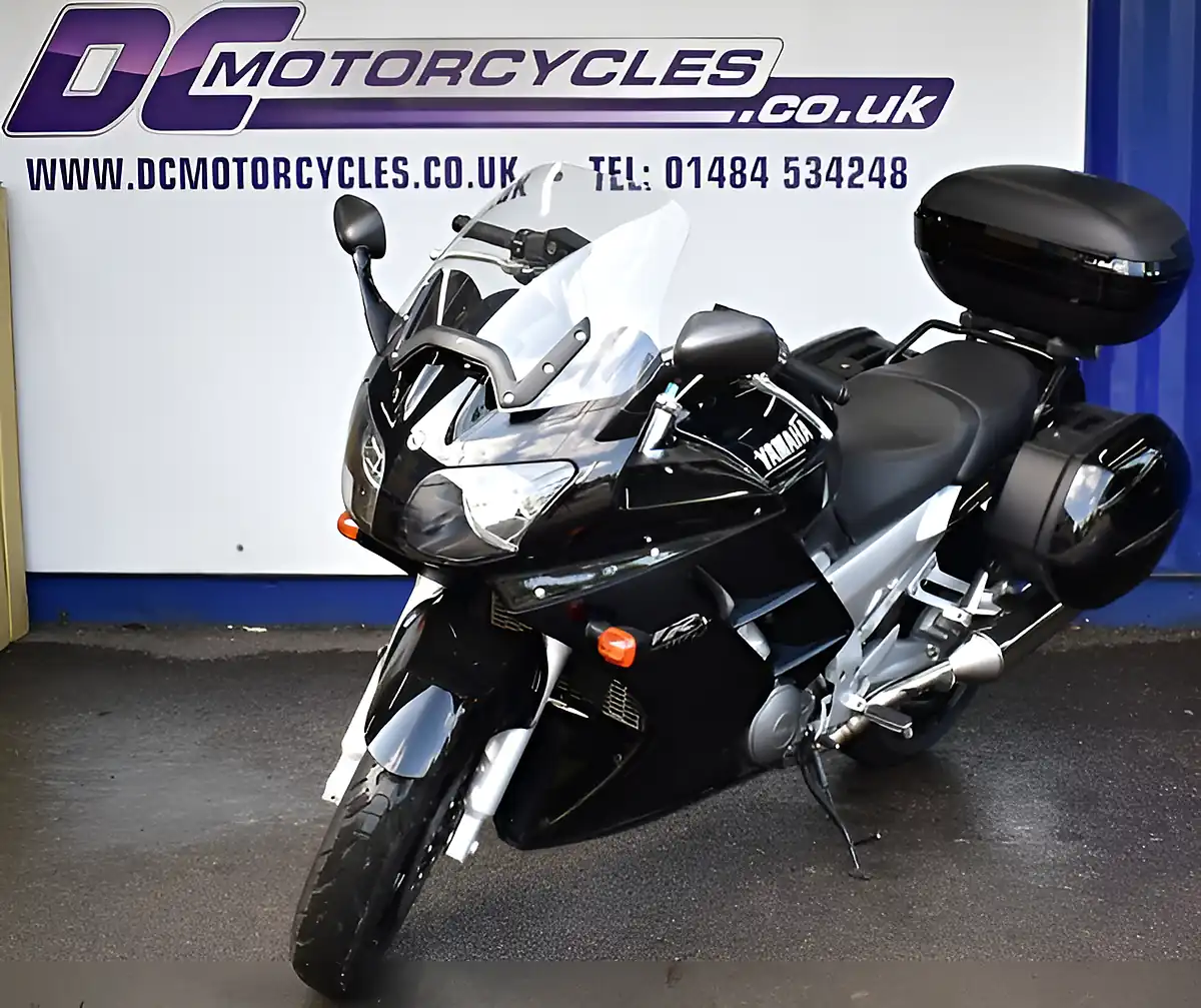 Used 2001 Yamaha FJR1300 Black - Interior and Exterior details 4