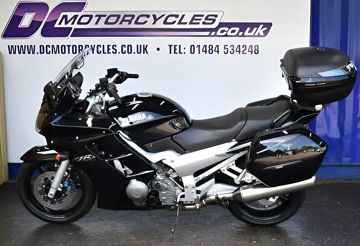 Used 2001 Yamaha FJR1300 Black - Interior and Exterior details 5