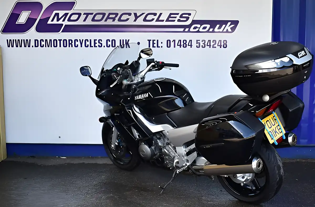 Used 2001 Yamaha FJR1300 Black - Interior and Exterior details 7