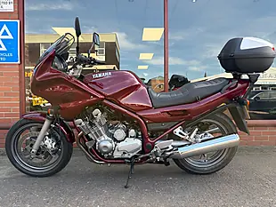 Used 2001 Yamaha XJ900 Diversion - Interior and Exterior details 7
