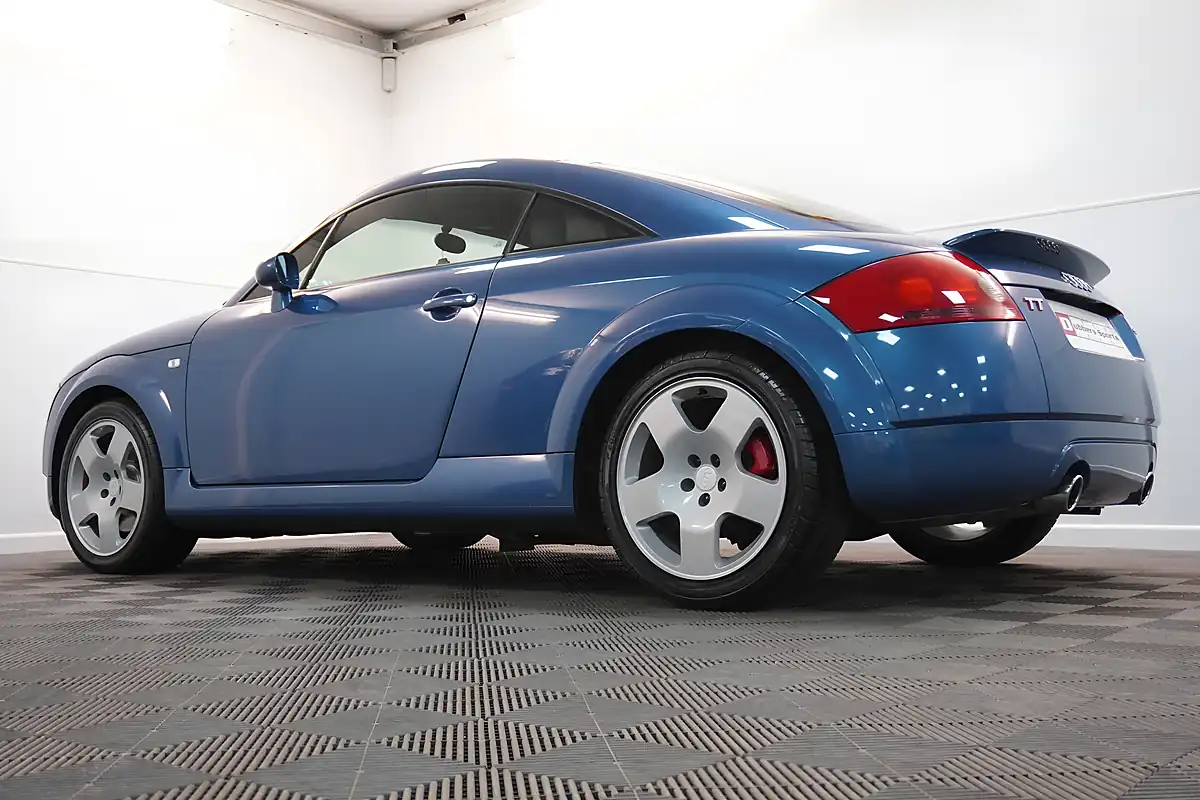 Used 2002 Audi Tt Coupe Blue - Interior and Exterior details 4