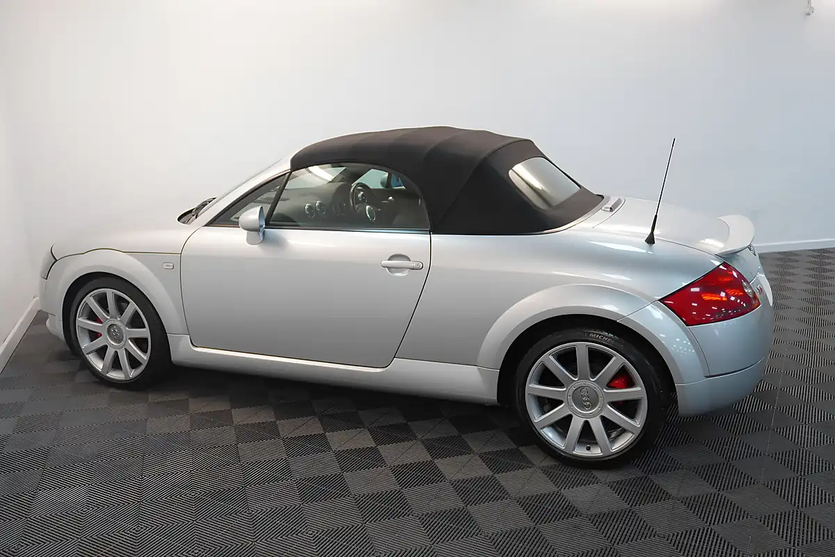 Used 2002 Audi Tt Roadster Silver - Interior and Exterior details 18