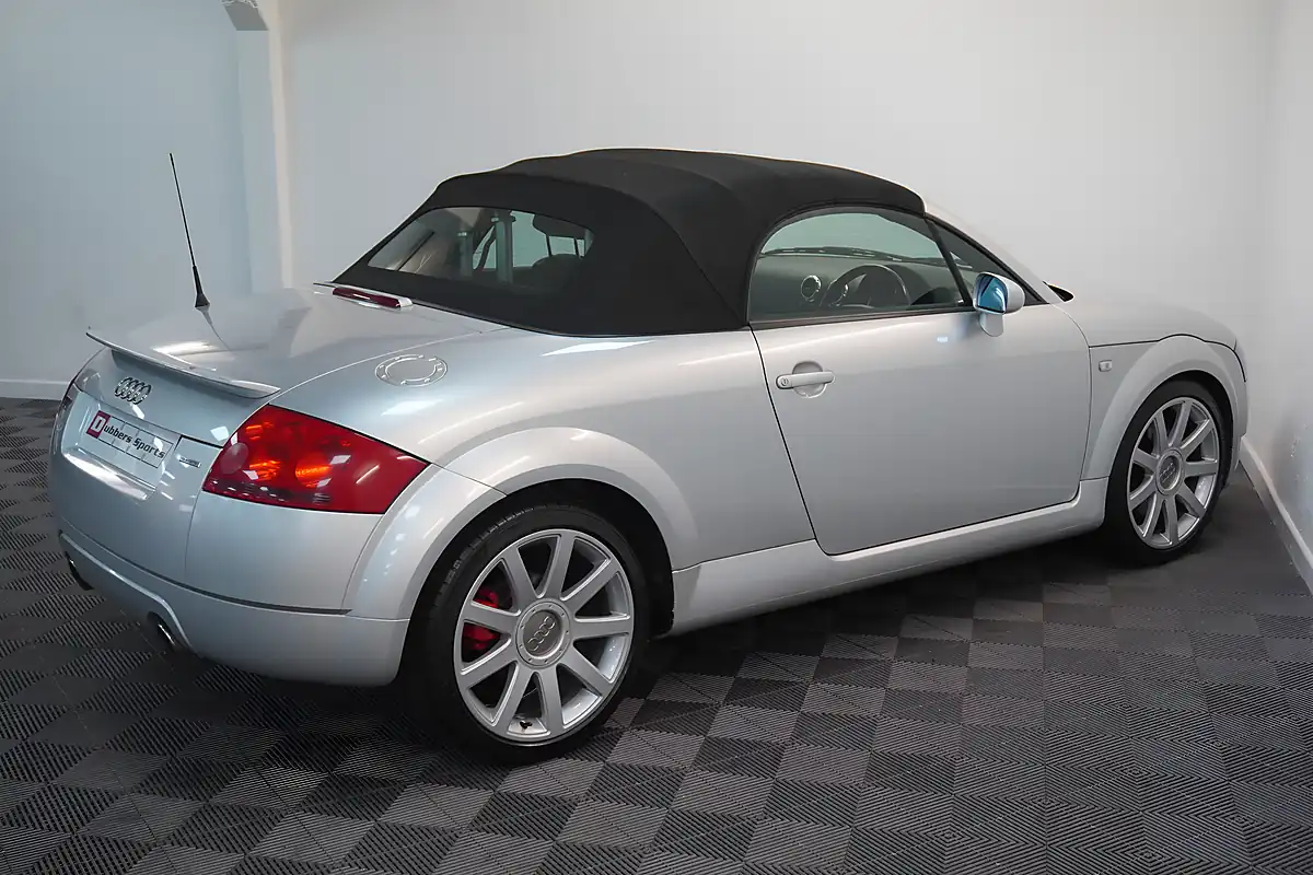 Used 2002 Audi Tt Roadster Silver - Interior and Exterior details 9