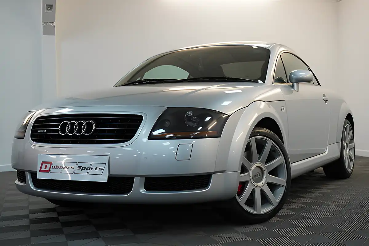 Used 2002 Audi Tt Silver - Interior and Exterior details 13