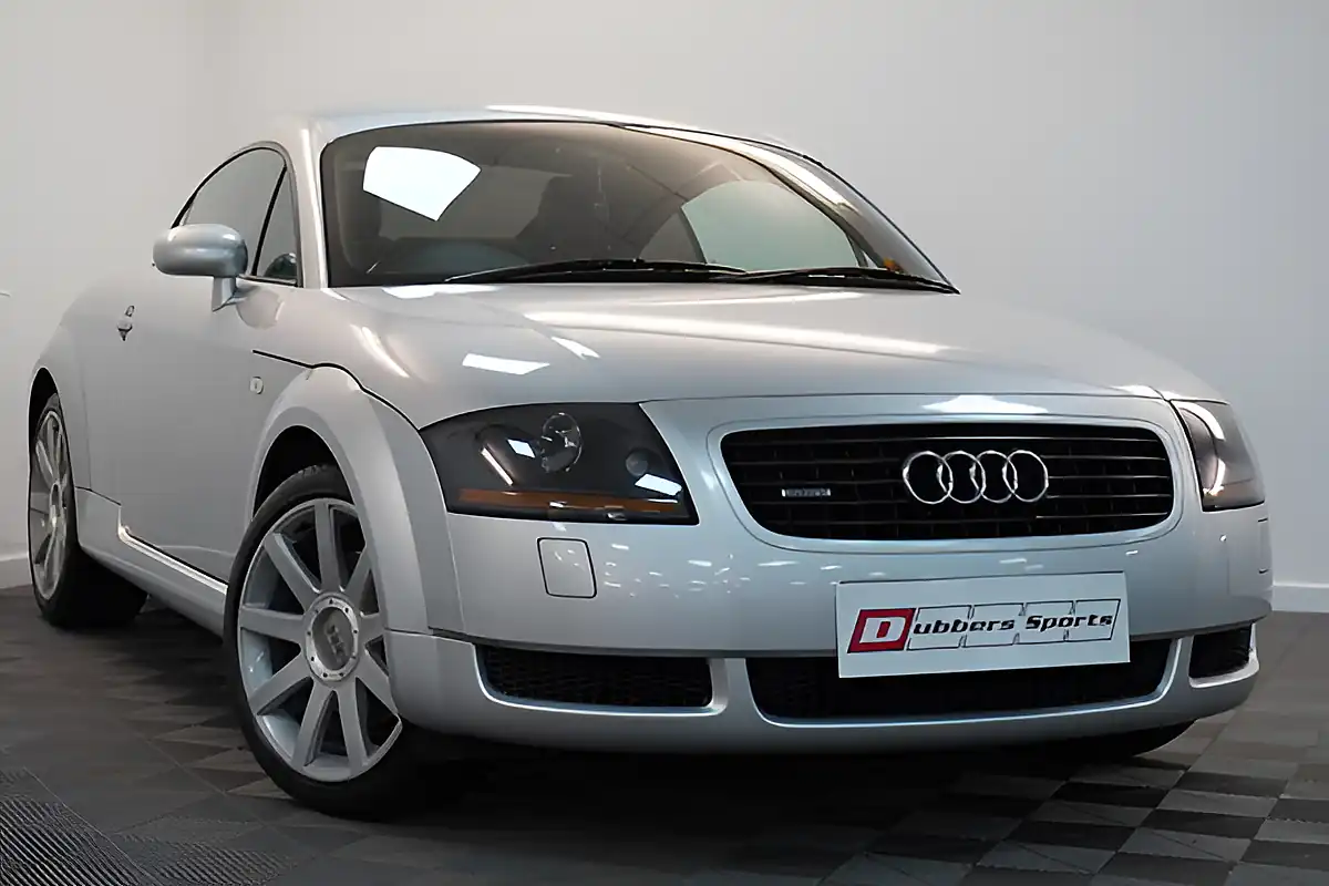 Used 2002 Audi Tt Silver - Interior and Exterior details 5