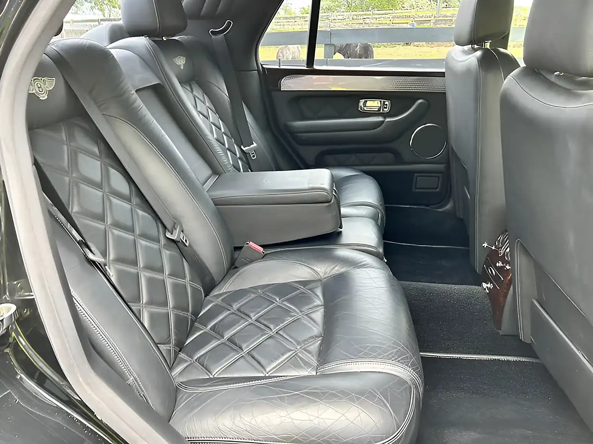 Used 2002 Bentley Arnage T Black - Interior and Exterior details 10