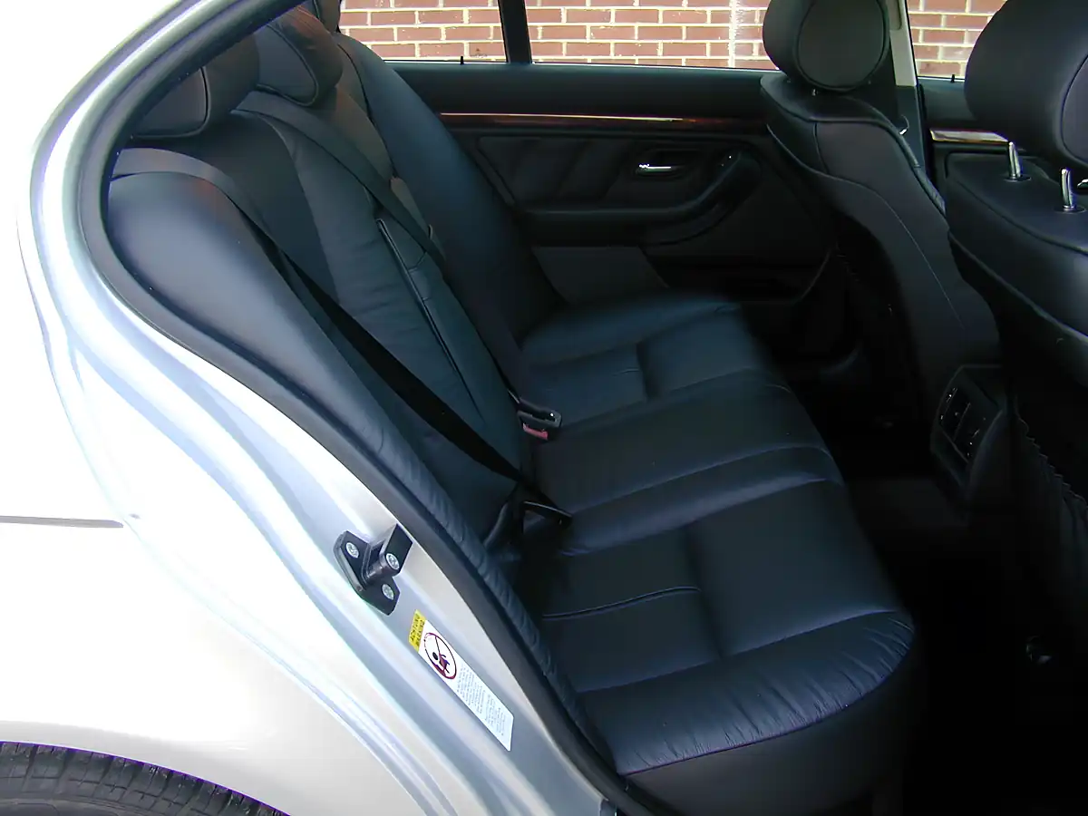Used 2002 BMW 5 Series 530SE Silver - Interior and Exterior details 15