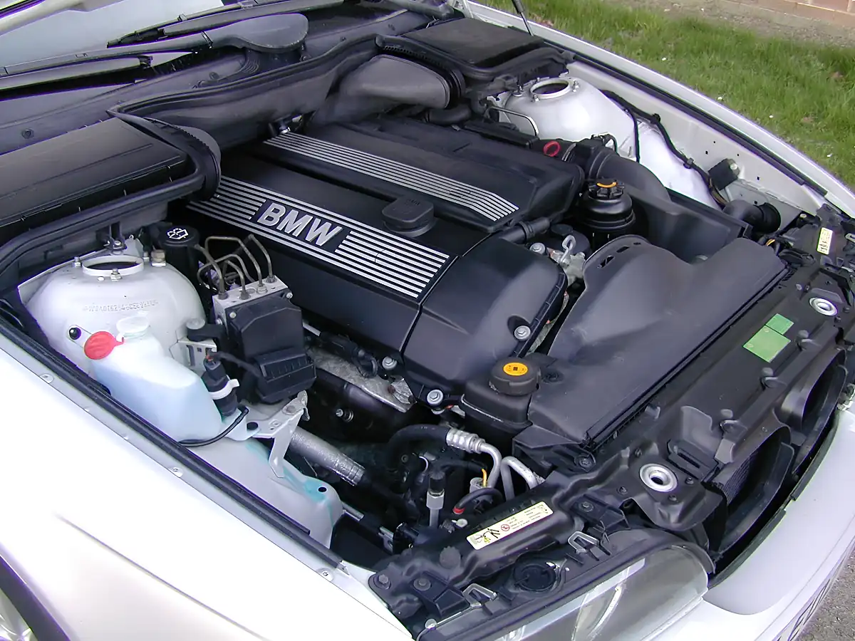 Used 2002 BMW 5 Series 530SE Silver - Interior and Exterior details 19