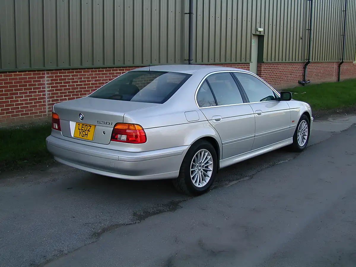 Used 2002 BMW 5 Series 530SE Silver - Interior and Exterior details 3