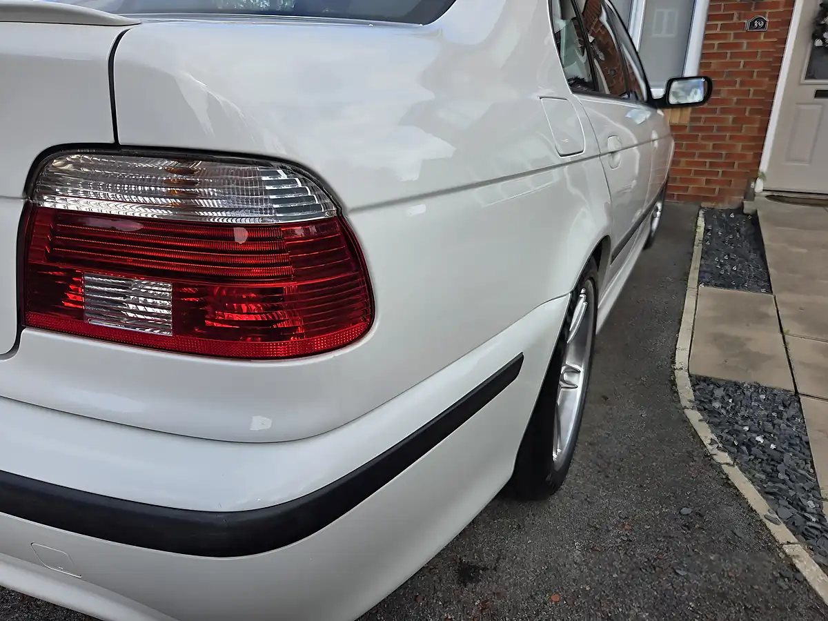 Used 2002 BMW 5 Series M Sport Alpine White - Interior and Exterior details 10