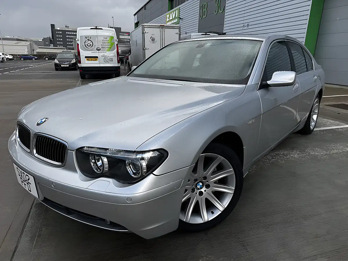 Used 2002 BMW 7 Series Silver - Interior and Exterior details 3