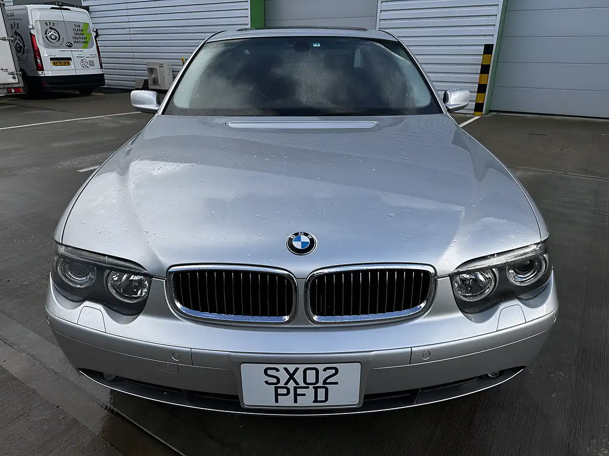 Used 2002 BMW 7 Series Silver - Interior and Exterior details 6