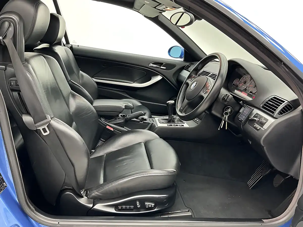 Used 2002 BMW M3 Estoril Blue - Interior and Exterior details 17