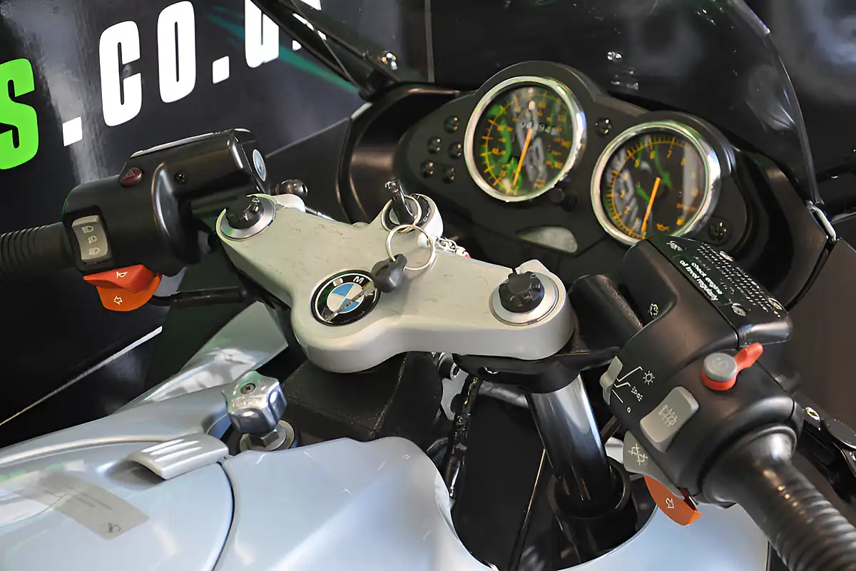 Used 2002 BMW R 1100 S Blue - Interior and Exterior details 19
