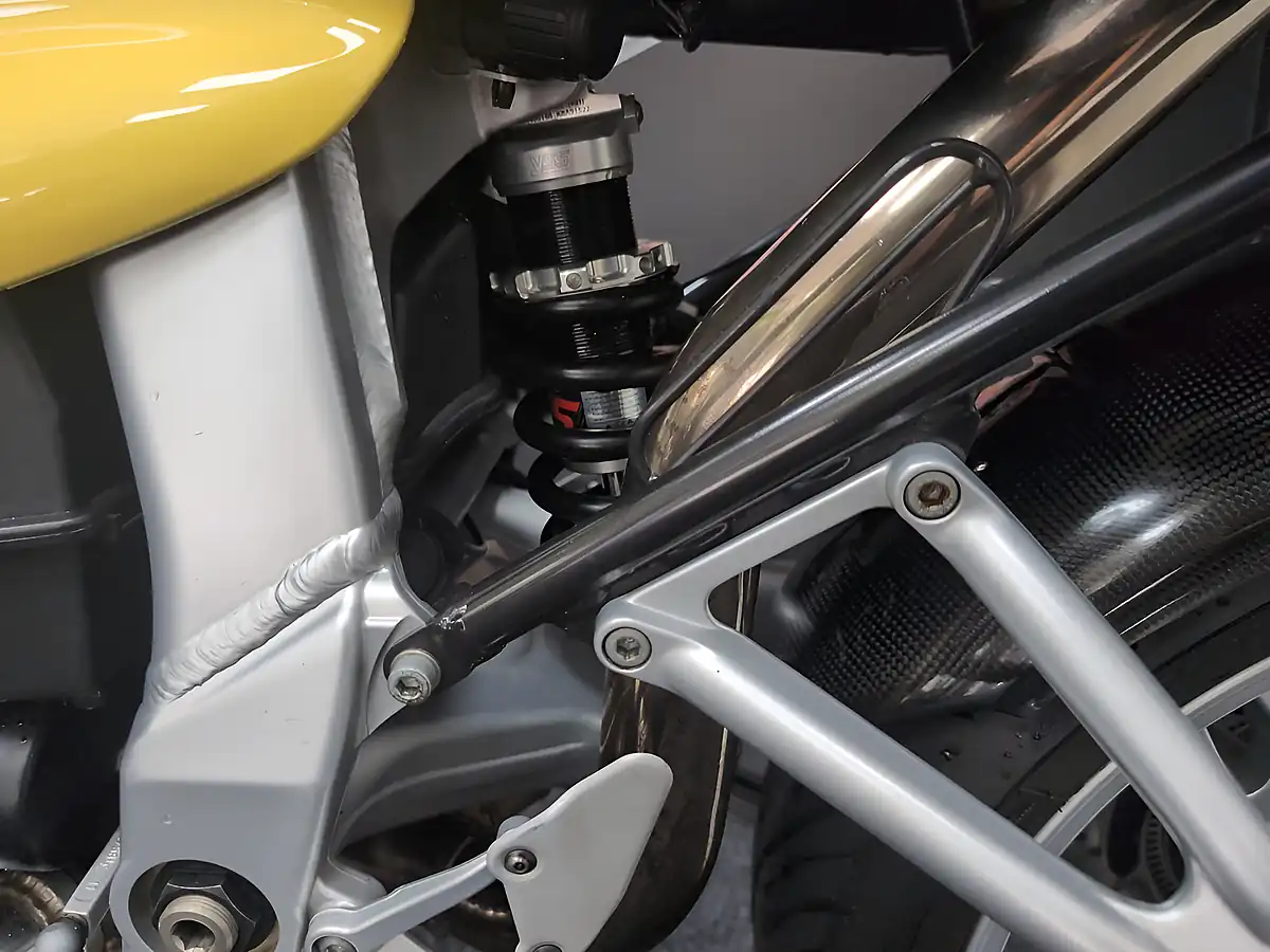 Used 2002 BMW R1100 S Yellow/Black - Interior and Exterior details 12