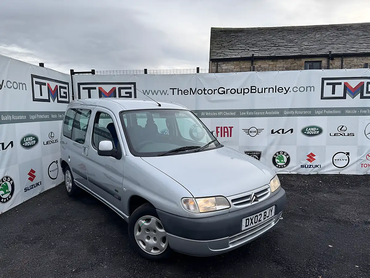 Used 2002 Citroen Berlingo Forte Multispace Silver - Front View