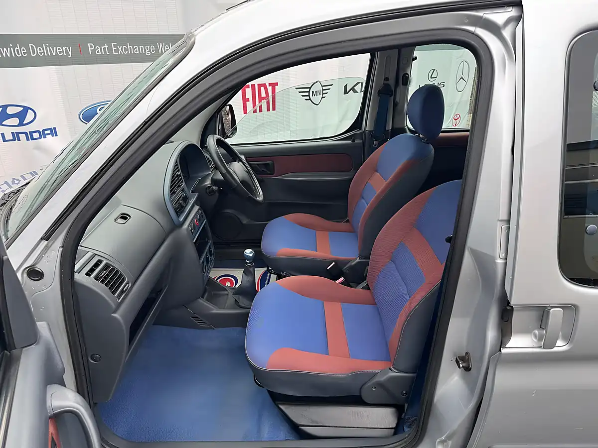 Used 2002 Citroen Berlingo Forte Multispace Silver - Interior and Exterior details 15